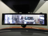 スマートルームミラー付きで後部座席に乗車してても後方がしっかり見れます