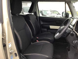 それぞれの分野のプロがお車の悩みや疑問に親身になって対応させていただきます。