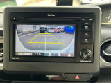 バックでの駐車が苦手な方や運転にあまり自信のない方でも後方の視界をしっかりサポート。安心して車庫入れが出来るバックカメラを装備しています!