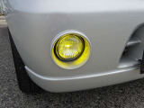 他車流用でフォグランプキット取付しました!!もちろん車検対応で違和感なくきれいに取付しております!球は車検対応社外の明るいLED球に変更済みです!