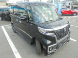 LEDヘッドライトとLEDフォグランプ ハイビームコントロール付き車 夜間自動でロービーム ハイビームが切り替わります