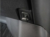 ◆フック◆ちょっとした買い物の袋を吊り下げたり、ゴミ袋を吊り下げられるコンビニフックがあり車内を転がらず便利です!