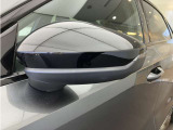 サイドアシストが後方の車の接近を感知して、危険をお知らせします。
