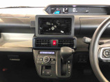 温度を設定すれば、自動で車内の温度管理をしてくれる優れものです♪ATミッションで運転楽々
