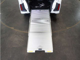 ◆スローパー◆重い荷物もスロープと電動ウインチで楽に積載。車いす以外の荷物もウインチでしっかり固定できるので安心です♪