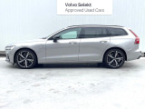 購入後は全国のVOLVO正規ディーラーにてアフターサービスをお受けいただけます。定期点検サービス、延長保証などの有料サービスも手厚くご用意しておりますので、ご不安事はお気軽にご相談下さい。