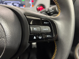 Hondaセンシングの機能のひとつ、アダプティブクルーズコントロール付!アクセルから足を離しても設定したスピードと前車との車間を保ち走行してくれます!車線維持もアシスト☆高速道路で疲労軽減ですね☆