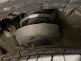 お車を安心してお乗りいただく為には、足回りの定期点検が欠かせません。サービスサポート(有償保証)では無料点検もご提供しており、安心のカーライフをお過ごしいただけるサポート体制が整っています。