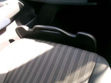 助手席荷物ガードを装備しています。