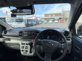 見通しのよいすっきりとした視界で、誰でも運転しやすいです。運転のしやすさは疲れにくさにも繋がりますよ♪