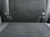 ◆ISOFIX◆シートベルトいらずでチャイルドシートと固定金具を連結するだけでガッチリ固定できます。