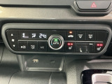 フロント両席にはシートヒーターが付いています!寒い日に便利な装備ですね。