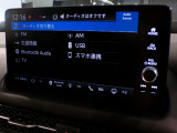 CD、DVD、Bluetooth、AM、FM、AUX、スマートフォン接続ができます。