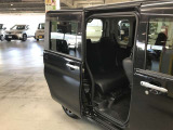 オイル交換無料。車検までのオイル交換無料チケットをお渡ししております。詳しくはお問い合わせください!!