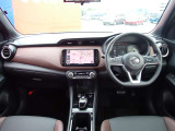 周りが見やすく運転しやすいお車です♪