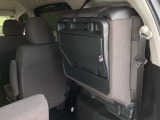 アイデア次第でいろいろな使い方ができる広くて使い勝手のいい荷室。