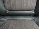 ◆ISOFIX◆シートベルトいらずでチャイルドシートと固定金具を連結するだけでがっちり固定できます。