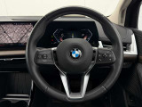 BMW専門のメカニックが、100項目にも上るポイントを徹底的にチェック。交換基準に達した部品があれば、弊社負担にて交換後、お客様へご納車致します。
