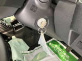 車両状態証明書修復歴の有無も一目瞭然。機能や内装・外装、走行距離、修復歴の有無をチェックし、クルマの状態を10段階にした車両状態証明書。数字や記号を使ってわかりやすく表示しています。