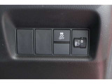 【横滑り防止装置】ドライバーの安全運転をアシストしてくれる装備が充実しています☆ドライバーの不安を安心へと変えてくれますね。
