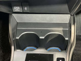 運転席・助手席のドリンクホルダーです!