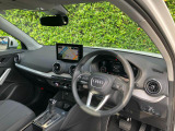 Audiのインテリアはエクステリア同様、優れたデザイン性とクオリティ、そして機能性を兼ね備えております。