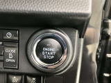 スマートエントリー&プッシュスタートはキーをバック等に携帯している時にブレーキを踏みSTARTボタンを押すとエンジンが始動します。