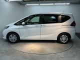 スライドドアなら狭い駐車場でもドアをぶつける心配がありません。ステップが低く乗り降りもしやすいです。