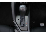 CVT(無段変速機)を採用しています!走行シーンにマッチした変速比で快適ドライブが出来ます♪