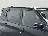 プラスチックバイザーがない分デザインもすっきり★洗車の時の窓拭きもラクラクです!