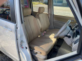 アームレスト付きで運転楽々★
