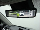 デジタルインナーミラー装備!車両後方のカメラの映像をデジタル補正で視認性を向上させてインナーミラー内に表示します♪視界を遮るものがなく、後席に同乗者がいても後方を確認しやすく安心です♪