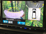 【マルチビューカメラシステム】専用のカメラにより、上から見下ろしたような視点で360度クルマの周囲を確認することができます☆死角部分も確認しやすく、狭い場所での切り返しや駐車もスムーズに行えます。