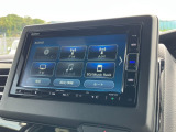 純正インターナビ付きでフルセグ・DVD再生・Bluetoothなど付いてとても便利な車両です♪