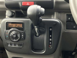 納車前に当社のサービスマンが点検整備を実施致します♪