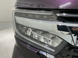LEDヘッドライトは、点灯の瞬間から最大光量を発揮し、突然暗くなるトンネルなどでの安定感を高めます。