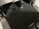車が大好きなスタッフが心をこめて接客いたします。お客様一人一人のお車に対する思いや気持ちをうかがい、充実した時間が過ごせるよう努めます。