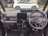 運転しやすいインパネ周りです。