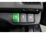 【横滑り防止装置】ドライバーの安全運転をアシストしてくれる装備が充実しています☆ドライバーの不安を安心へと変えてくれますね。