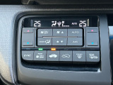 運転席と助手席で温度を変えることができるエアコンになっています!