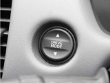 整備代金を車両本体価格に含んでおります。法定点検整備または定期点検を実施し、点検記録簿を発行致します。