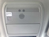 マツダエマージェンシーコール。エアバック作動時や追突時、もしくはこのSOSボタンを押した際にオペレーターに繋がります。※別途契約が必要です。