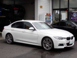 BMW在庫保有台数常時100台以上!ご来店の際はBMW本店(厚木市下荻野140-1)にご来店ください!弊社自慢の全天候型ショールーム!BMW在庫保有台数常時100台以上ございます!