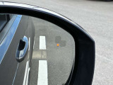 ブラインドスポットアシストが搭載しており、死角からのお車が接近したらわかるようになっております。