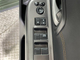 【パワーウインドウ】運転席のスイッチで、各席の窓ガラスの開閉ができます!あると便利ですよね!