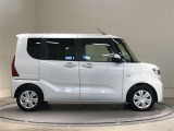 広々とした車内空間に優れた燃費性能。更にデザインも上質で人気のお車です!