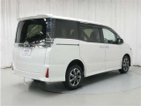 ヴォクシー 2.0 ZS 煌III 4WD 