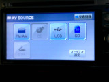 USB入力、SDカードに対応しています。
