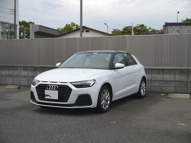 A1スポーツバック 25 TFSI アドバンスド