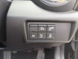 各種スイッチ類は運転席右側にレイアウトしています。